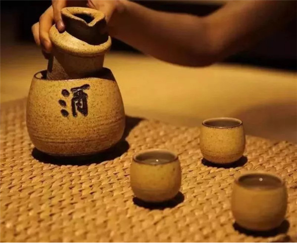 月下一杯酒，萬事盡浮休。65.jpg
